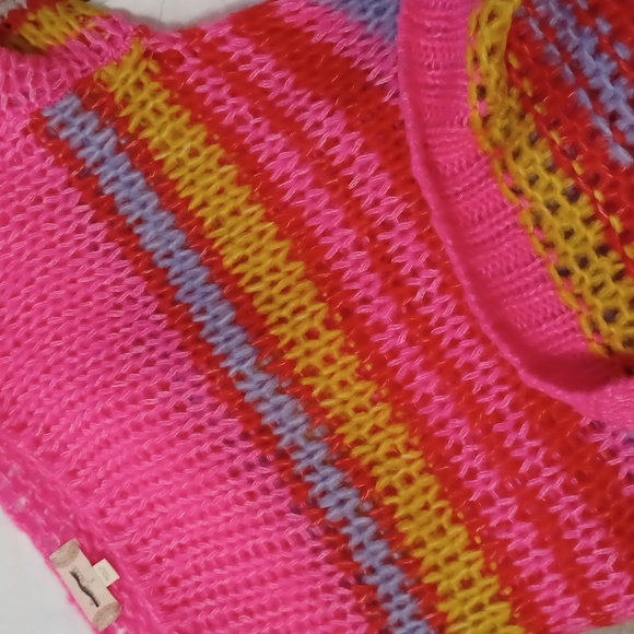 Beautiful 😍 sweter soft and comfortable size s - Picture 8 of 8